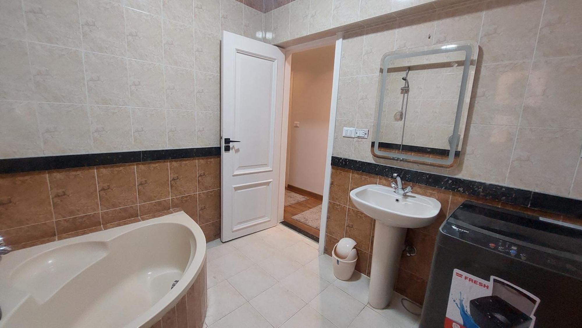 مفروشة حديثة وواسعة 3 غرف Apartment